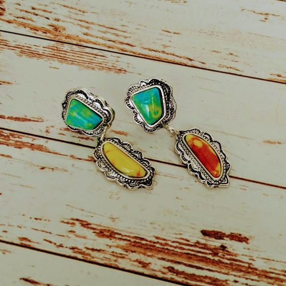 Jewelry - Southwestern Style Earrings